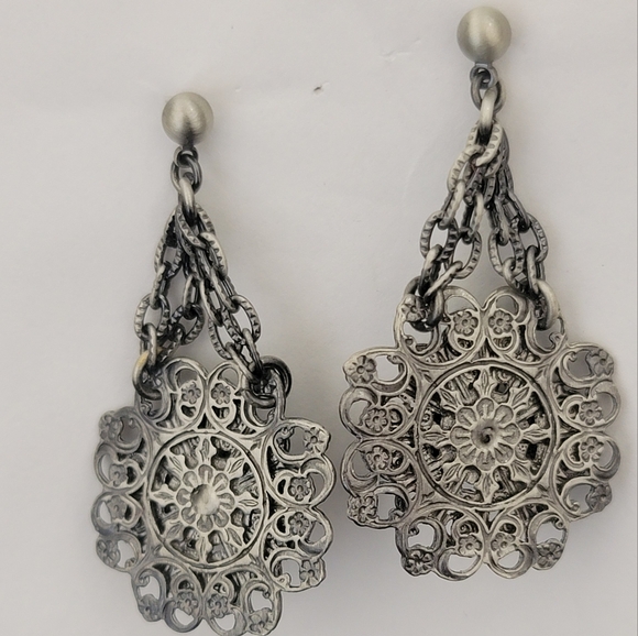 Vintage SIlver Tone Floral Dangle Drop Post Earrings - Picture 3 of 4